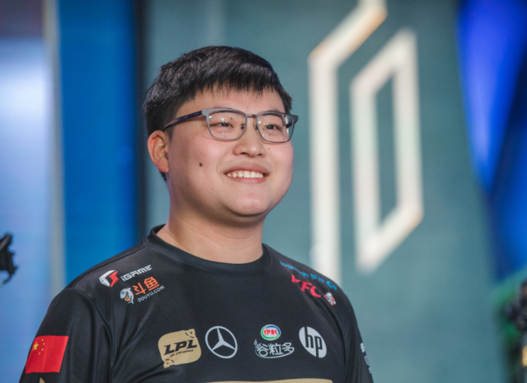 亚博体育在线-Uzi重返赛场，败北首场状态出色，尤文图斯观众沸腾！上演精彩一战的简单介绍-亚博体育在线